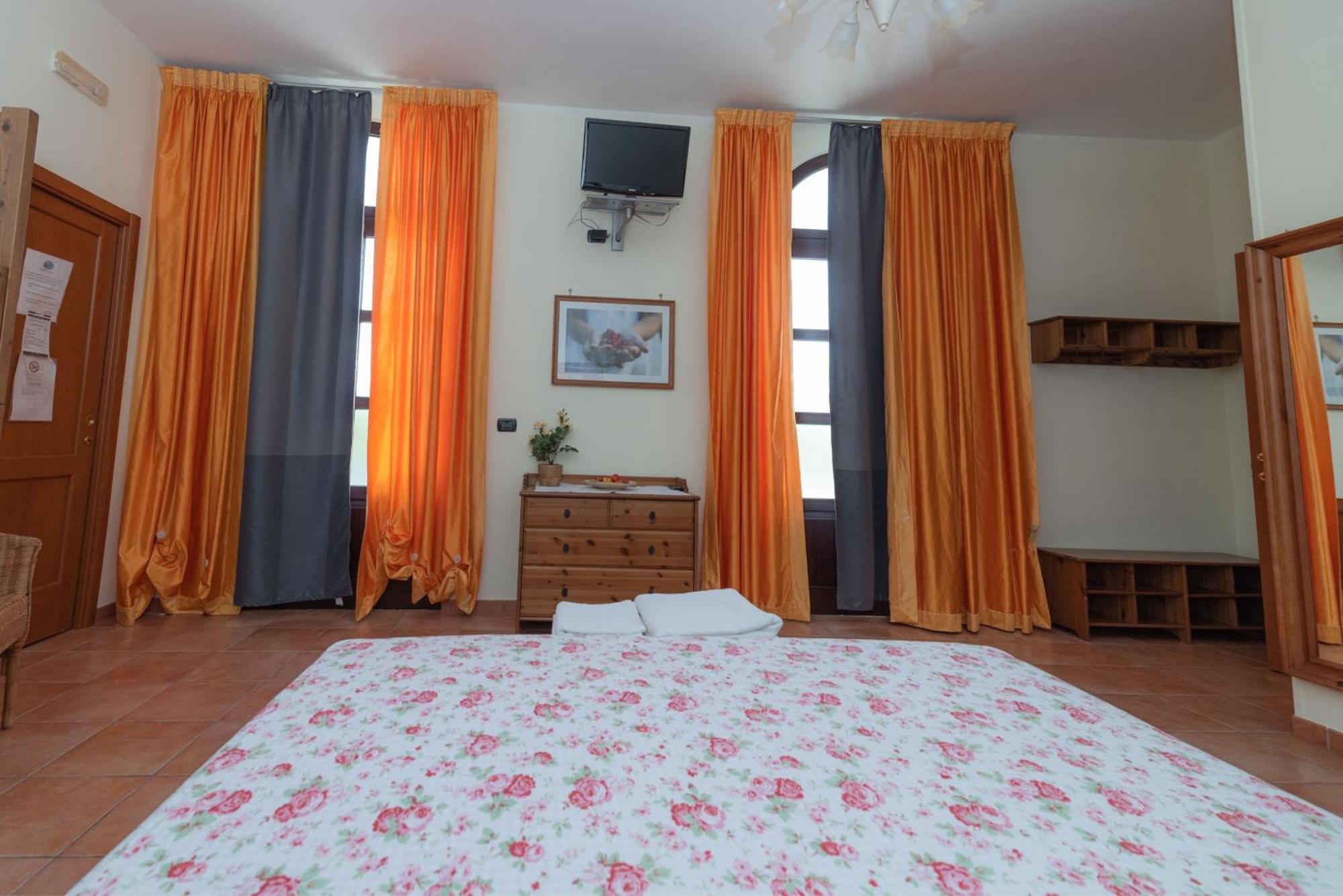 Agriturismo Fiori D'Arancio Palagiano Kültér fotó